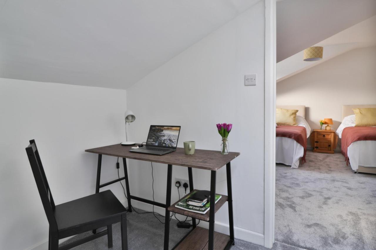 Villa Rumney House à Cardiff Extérieur photo